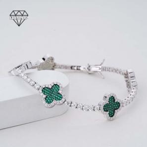 Silver Clover Bracelet 