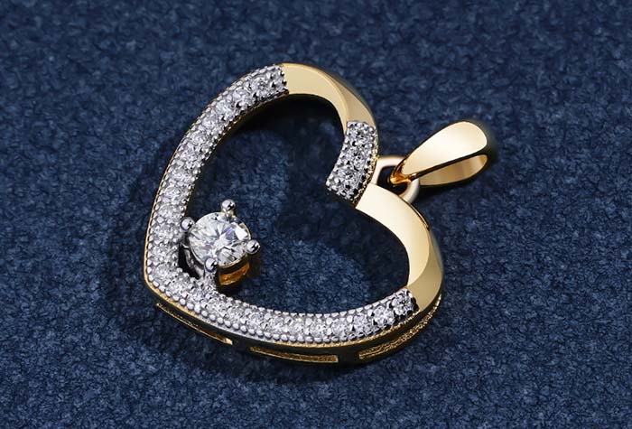 heart shaped diamond pendant wholesale